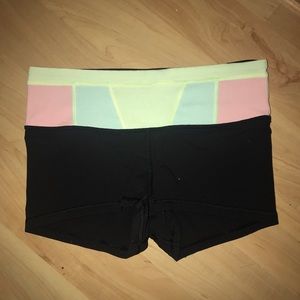 LULULEMON Spandex Short